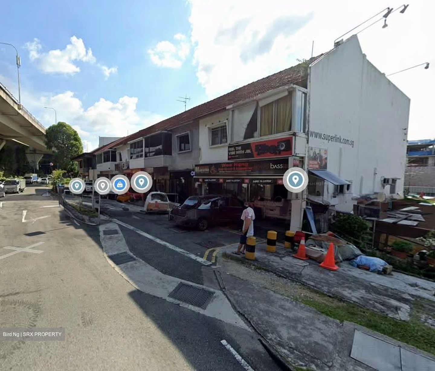 Upper Serangoon Road (D19), Shop House #562098061